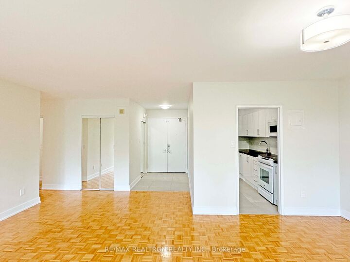 Property Photo: 10 Shallmar Boulevard 208 ON M5N 1J4