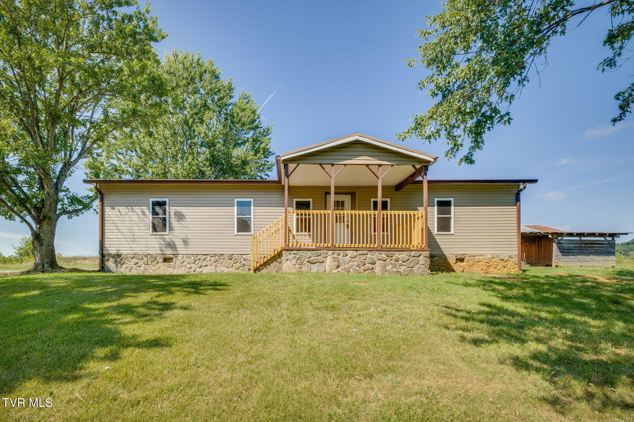 Property Photo: 445 Ducktown Road TN 37681