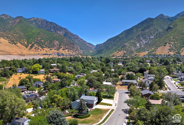 Property Photo: 3237 Wynford Cir UT 84121