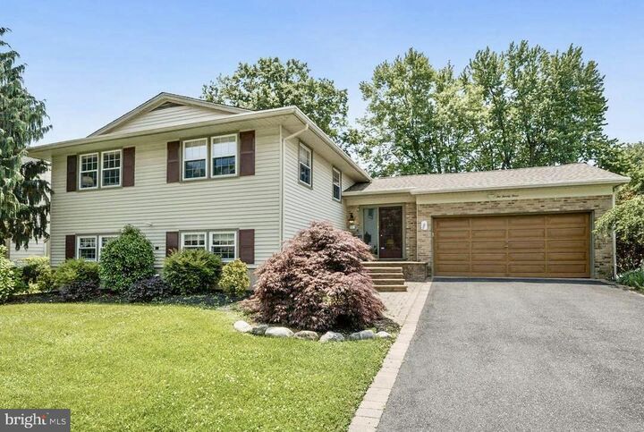 223 St David Drive  Mount Laurel NJ 08054 photo