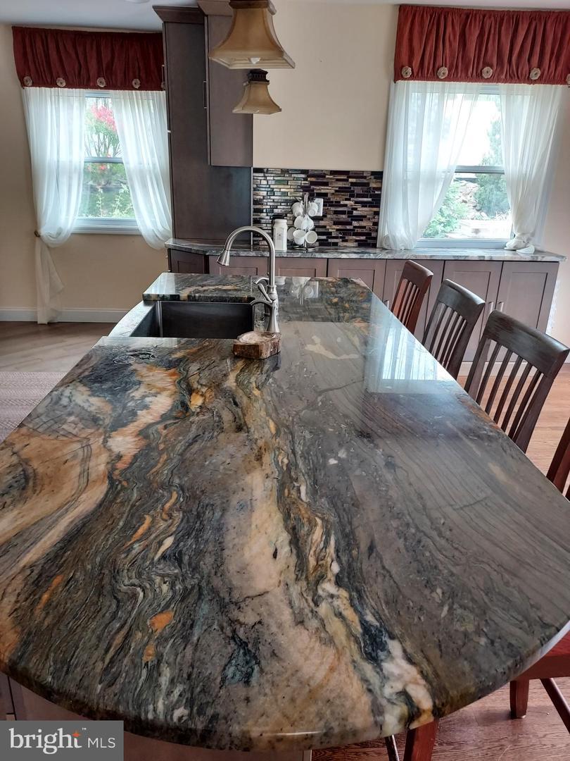 Property Photo: 9 Cottonwood Dr. NJ 08872