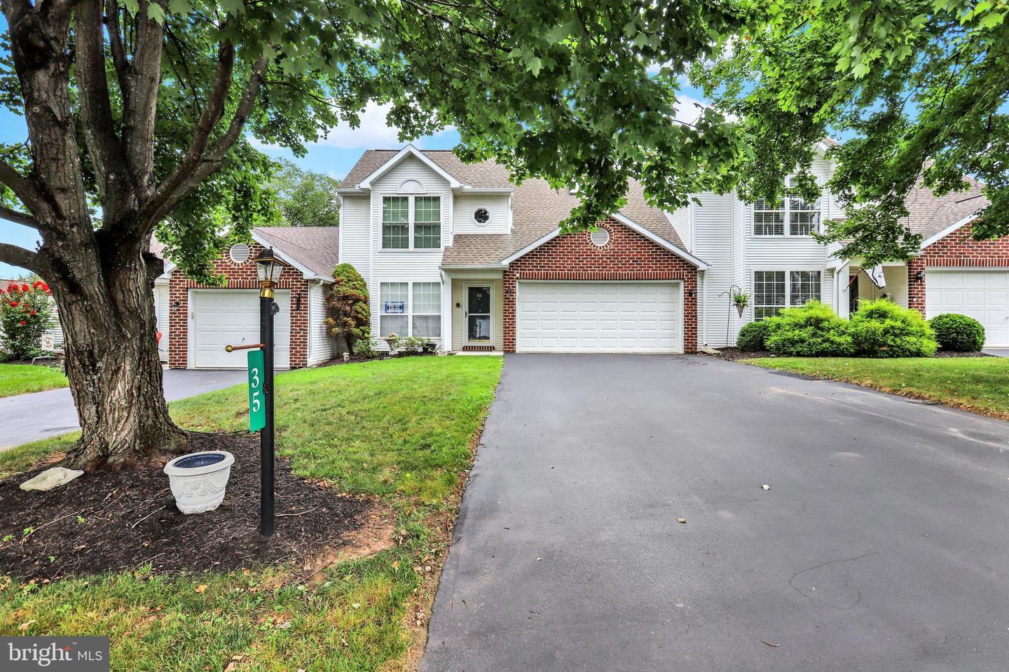 Property Photo:  35 Greenfield Drive  PA 17015 