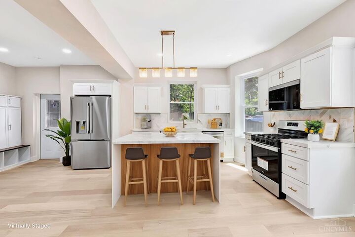 Property Photo: 2548 Hackberry Street OH 45206