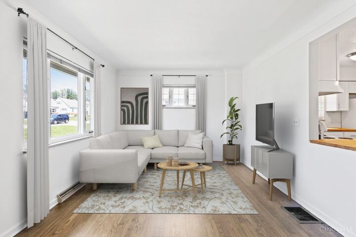 Property Photo: 3921 Hemphill Way OH 45236