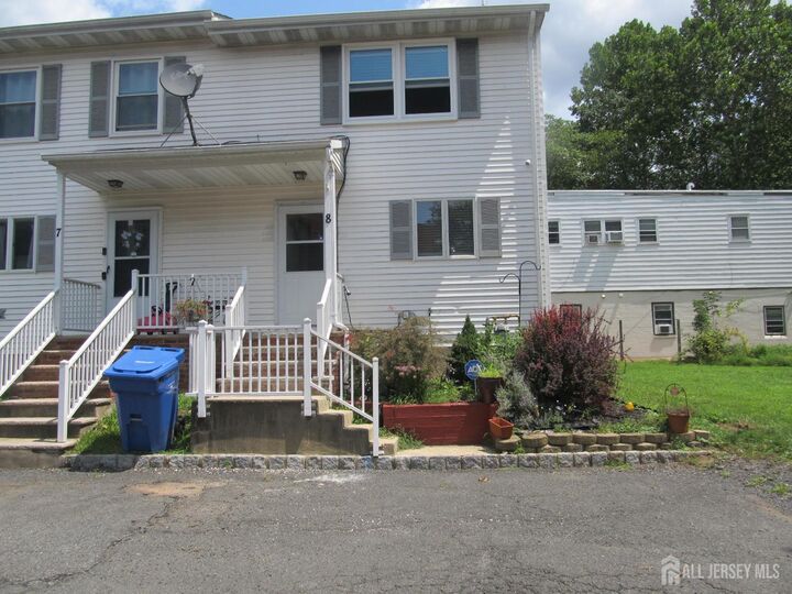 741 Bound Brook Road Unit8  Dunellen NJ 08812 photo