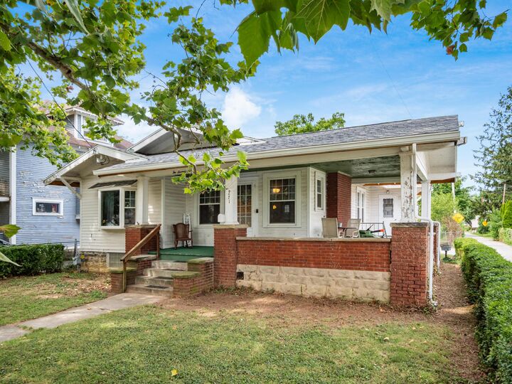 Property Photo:  271 Summit Street  OH 43302 