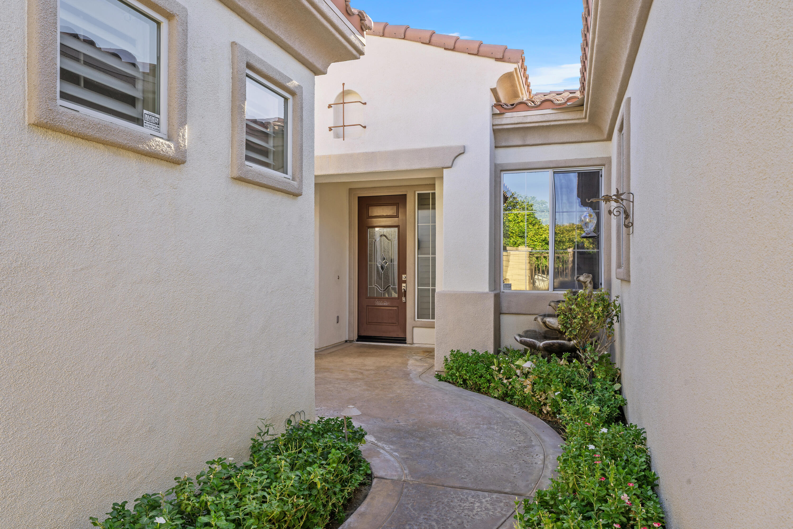 Property Photo: 44865 Via Alondra CA 92253