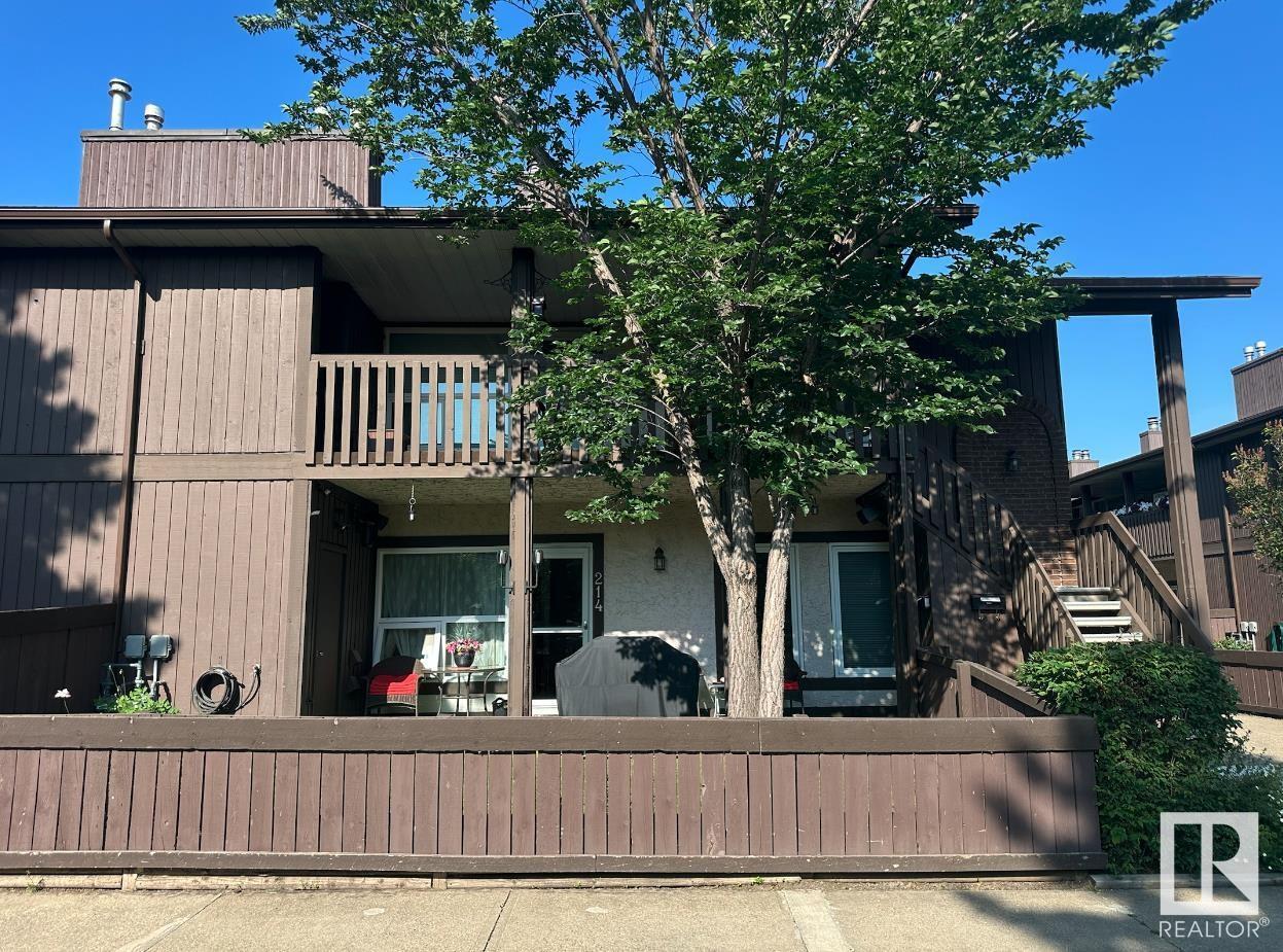 Property Photo:  214 Surrey Gardens NW  AB T5T 1Z3 