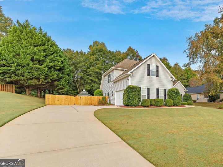 Property Photo: 228 Otter Circle GA 30215