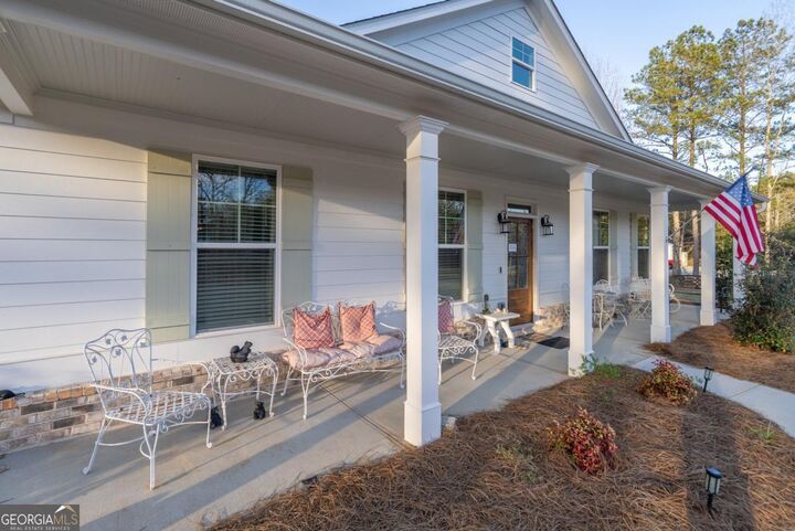 Property Photo: 5761 W Dixie Highway GA 30663