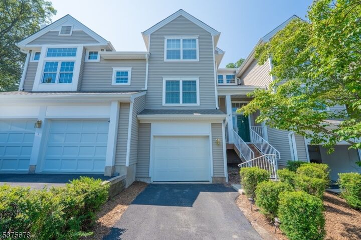 3 Woodmont Dr  Randolph Twp. NJ 07869 photo