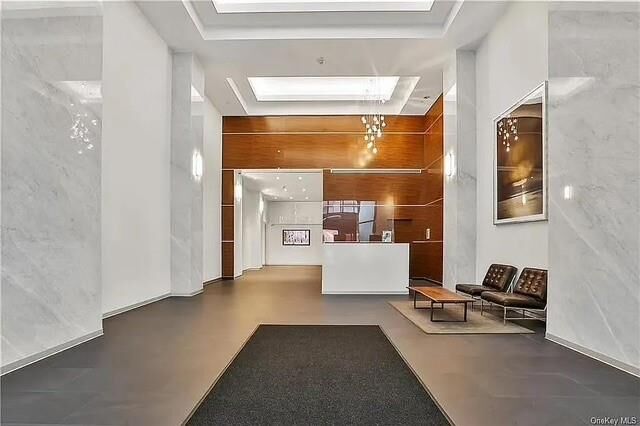 Property Photo: 4 Martine Avenue 1121 NY 10606