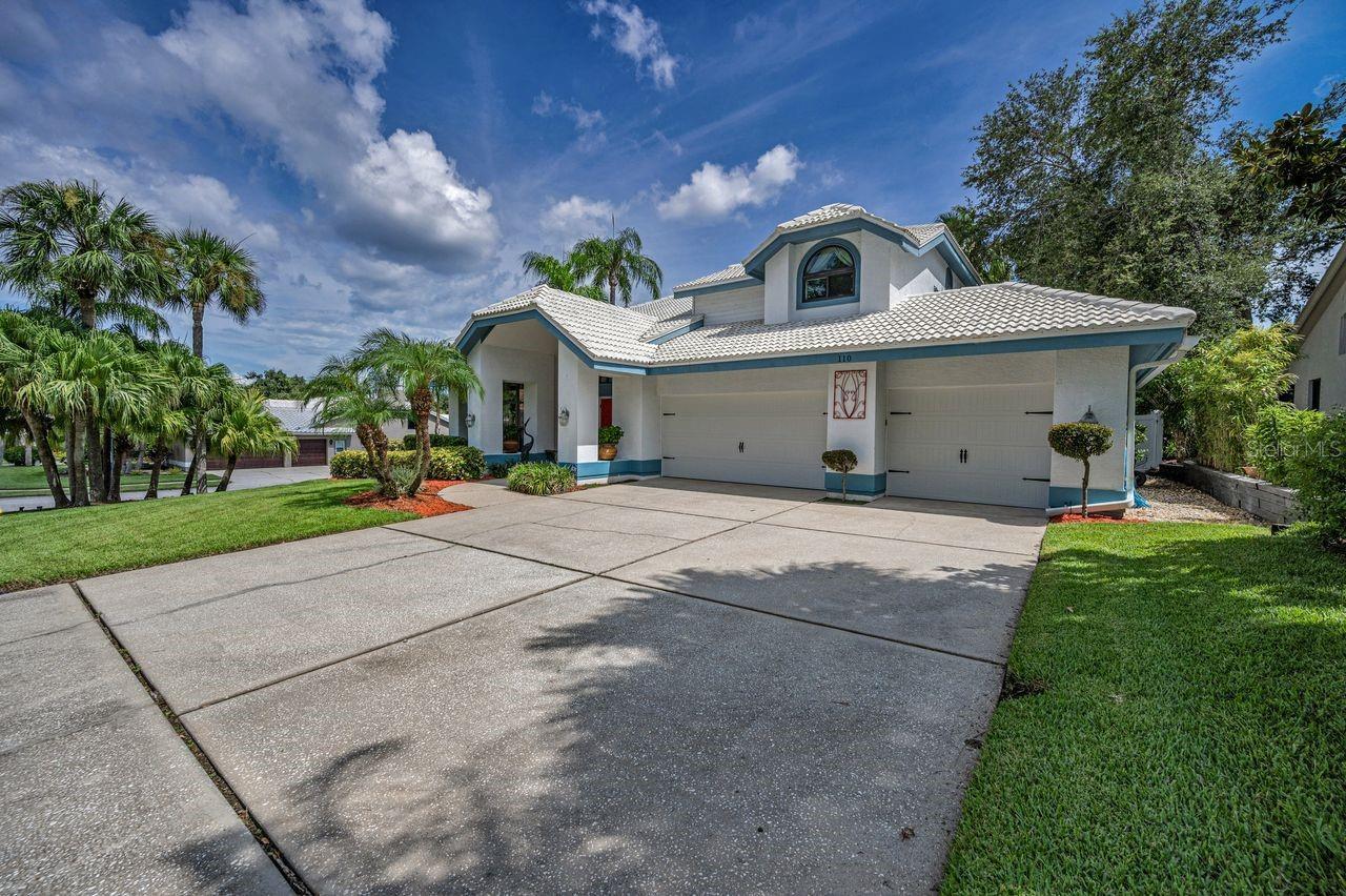Property Photo: 110 Woodcreek Drive S FL 34695