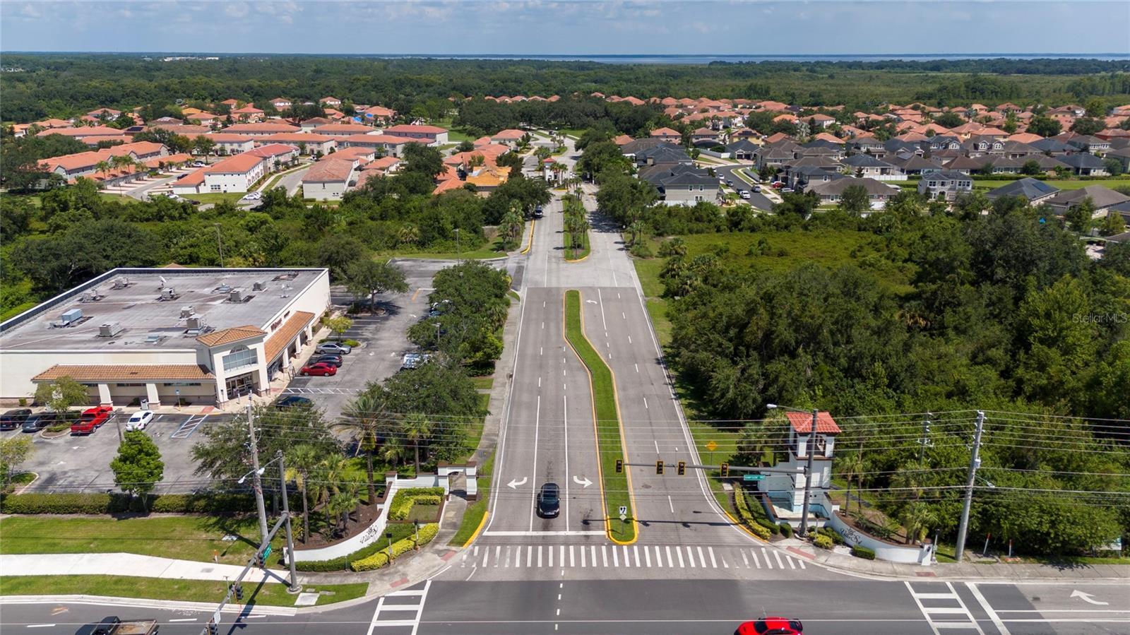 Property Photo: 3012 Villa Preciosa Drive FL 34744