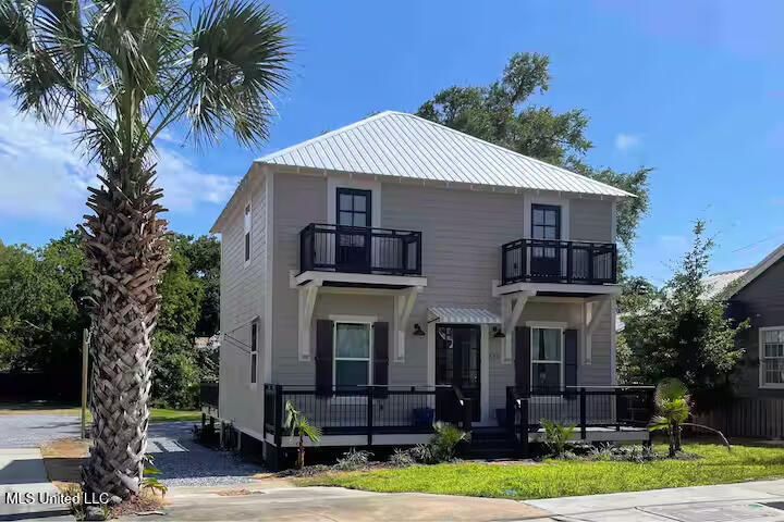 Property Photo:  649 Howard Avenue  MS 39530 