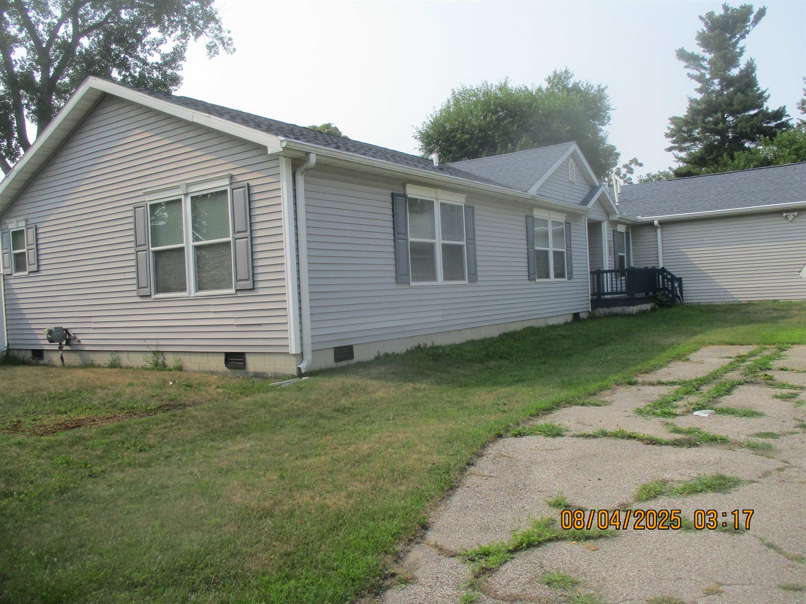 Property Photo: 1103 N Dean Street MI 48706