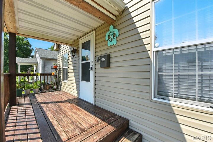 Property Photo:  110 S Grand Avenue  MO 63020 