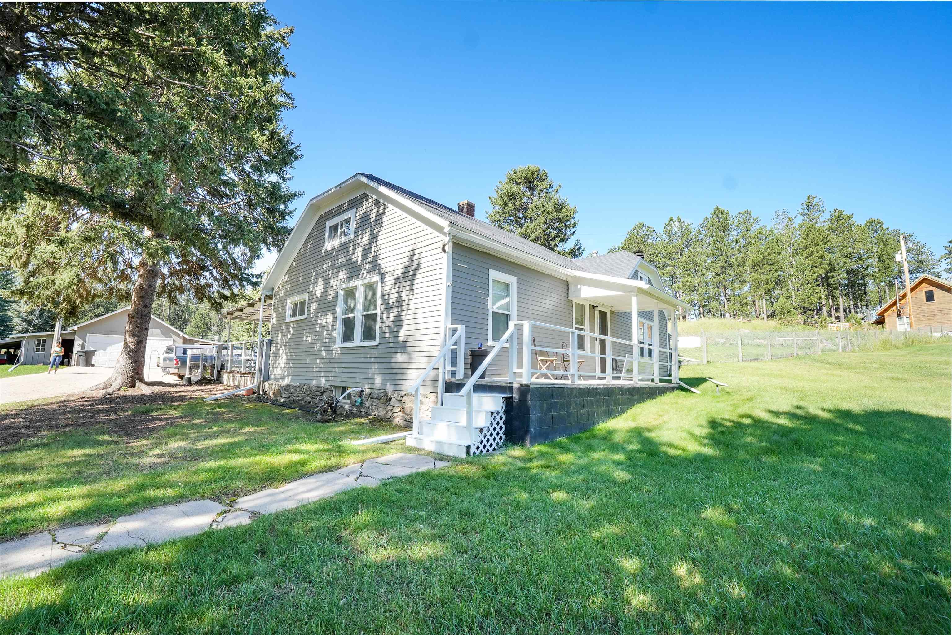25267 Highway 385  Custer SD 57730 photo