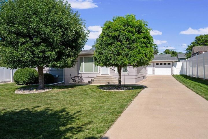 124 S 5th Street  Spearfish SD 57783 photo