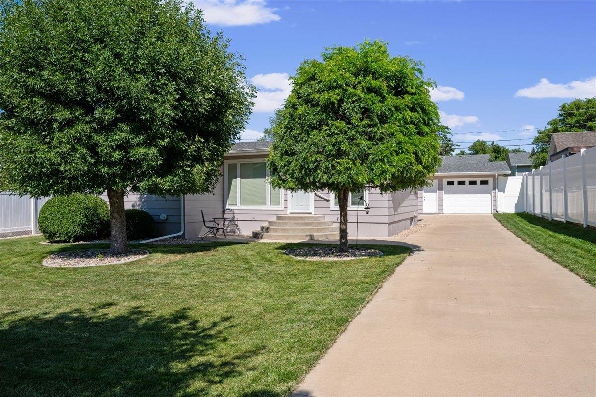 Property Photo: 124 S 5th Street SD 57783