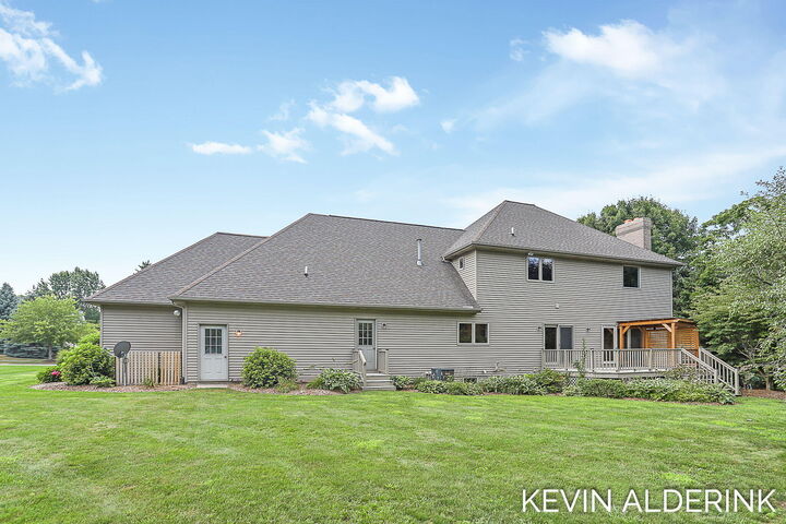 Property Photo:  935 Chelsea Court  MI 49423 