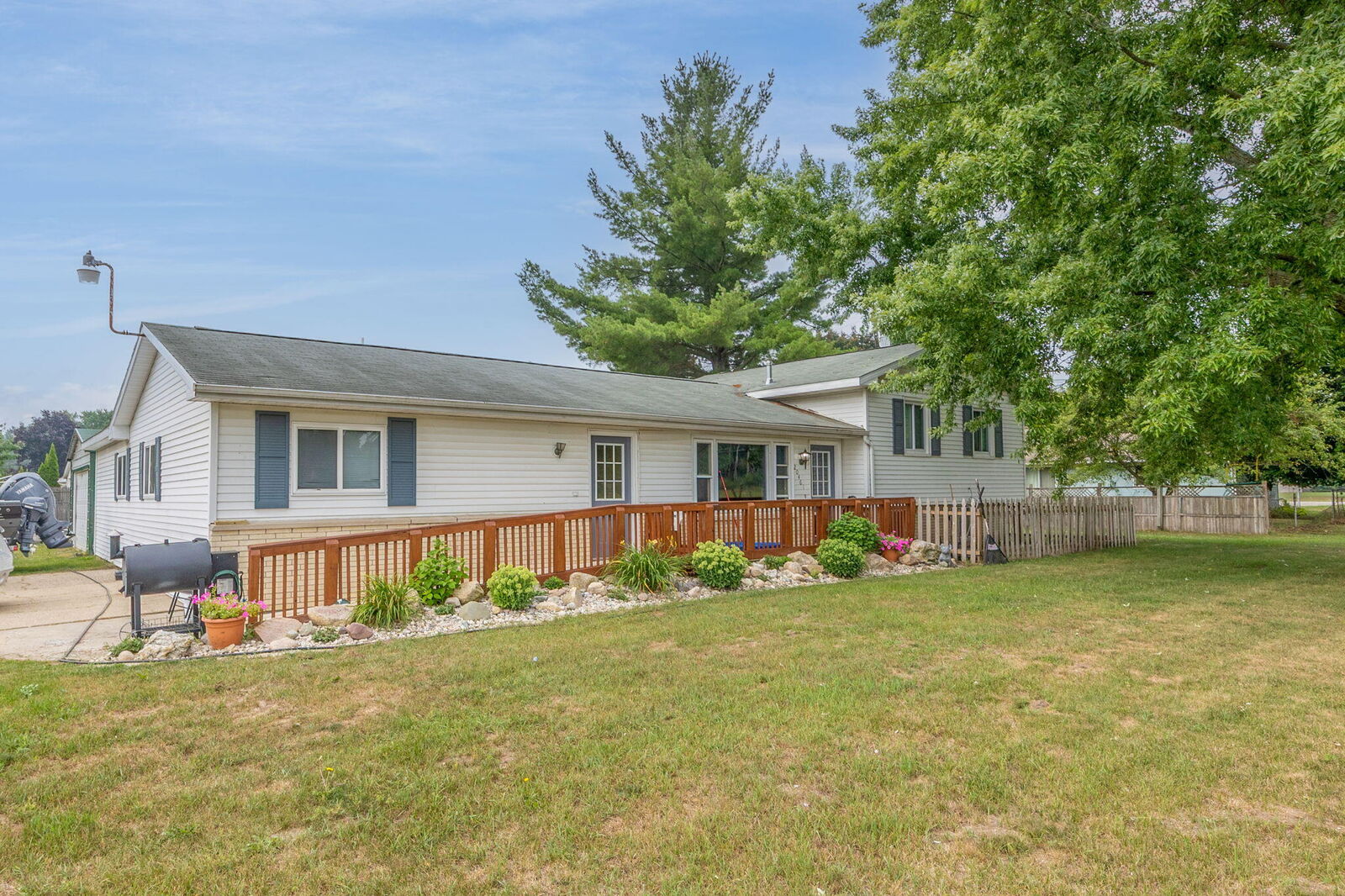 Property Photo:  20461 Spruce Road  MI 49307 