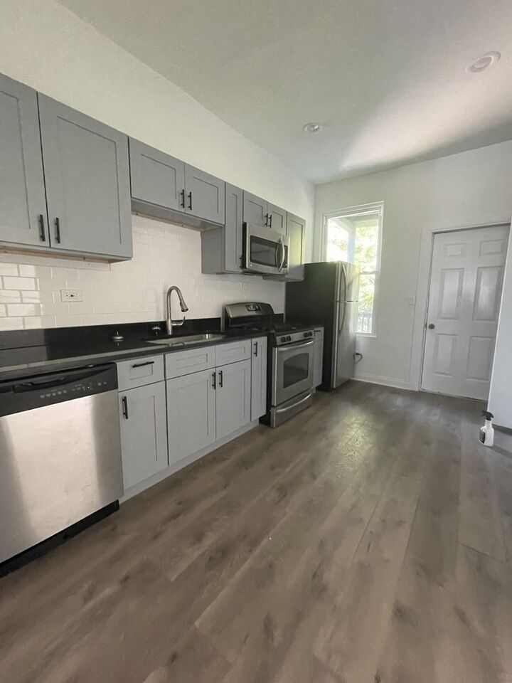 Property Photo: 1523 S Homan Avenue 2 IL 60623