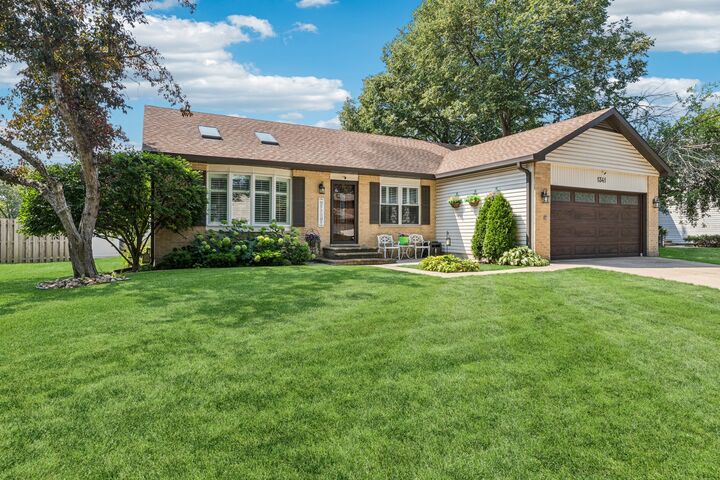 1341 Rose Boulevard  Buffalo Grove IL 60089 photo