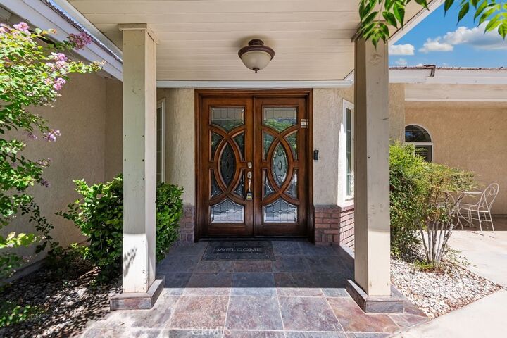 Property Photo: 14168 Rincon Road CA 92307