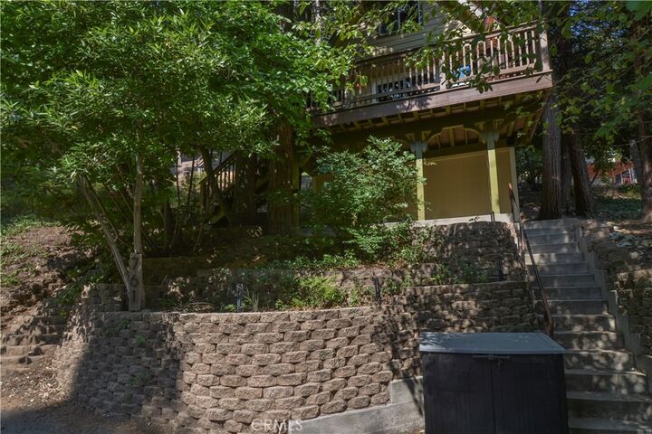 Property Photo:  761 Arrowhead Villa Road  CA 92352 