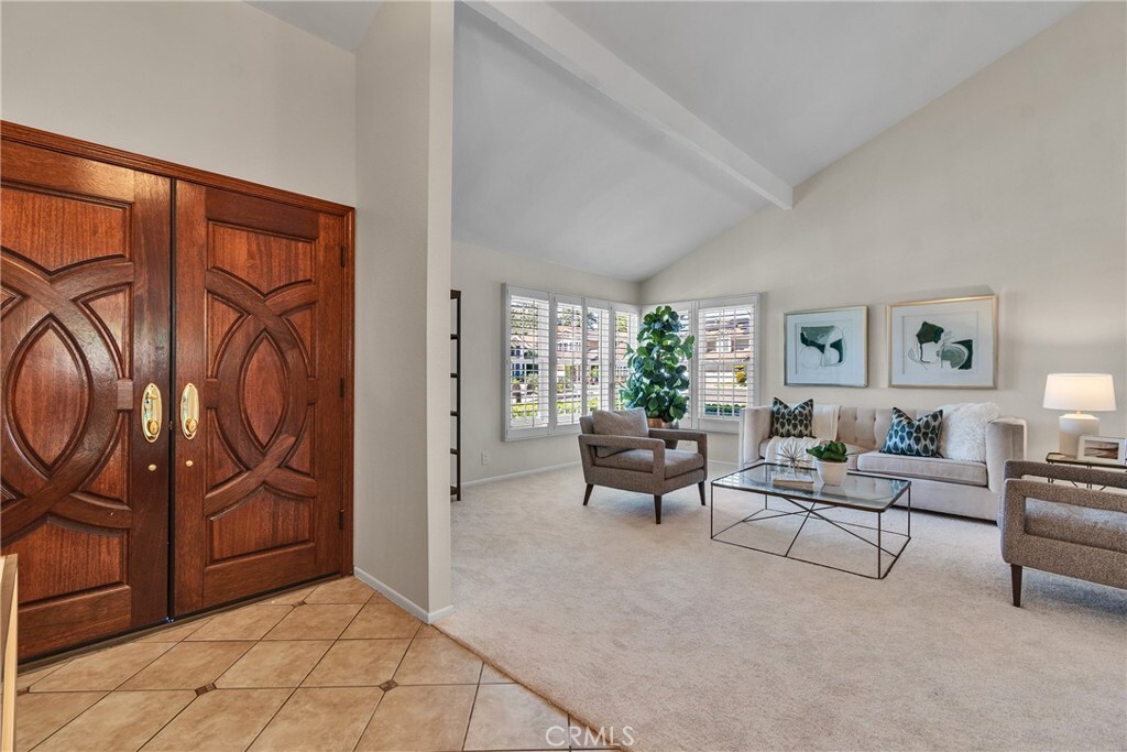 Property Photo:  4 E Trenton  CA 92620 