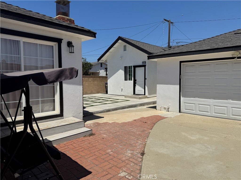 Property Photo:  1935 W 154th Place  CA 90249 