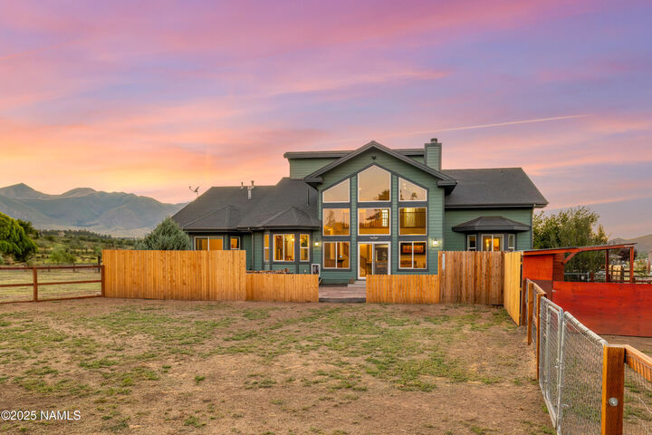 Property Photo: 11371 N Onika Lane AZ 86004