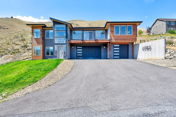 Property Photo: 4982 Smallwood Court MT 59601