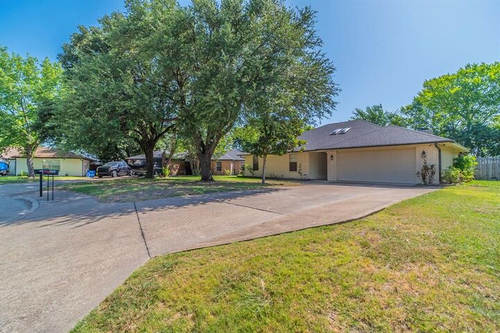Property Photo: 1314 Scio Drive TX 75116