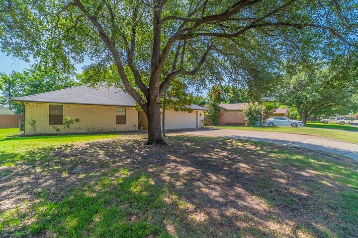Property Photo:  1314 Scio Drive  TX 75116 