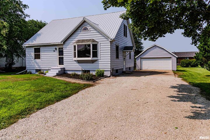 Property Photo: 114 E State Route 116 IL 61516