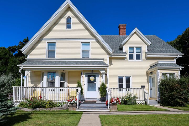 250-252 Central Street  Summerside PE C1N 3M4 photo