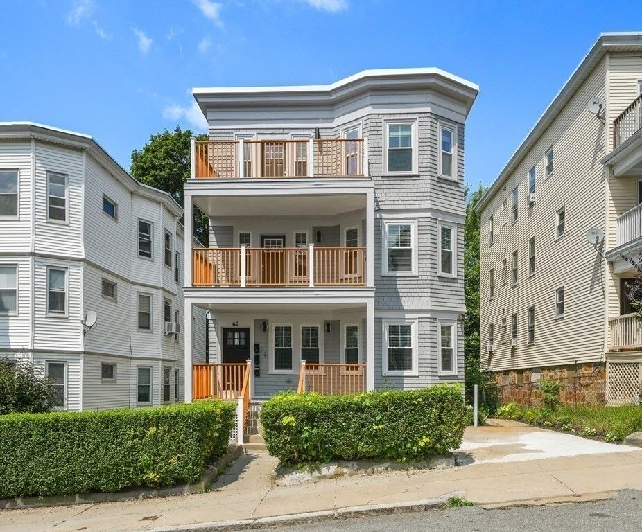 Property Photo: 44 Iffley Road #2 MA 02130