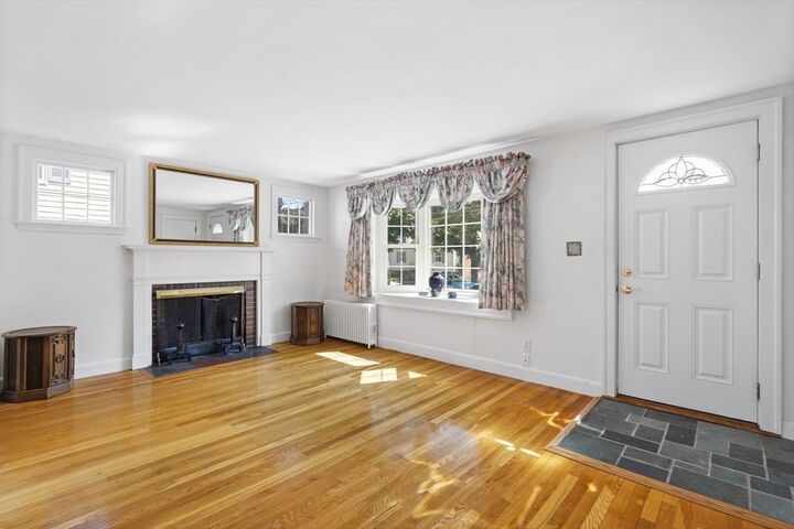 Property Photo:  114 Childs St  MA 01905 