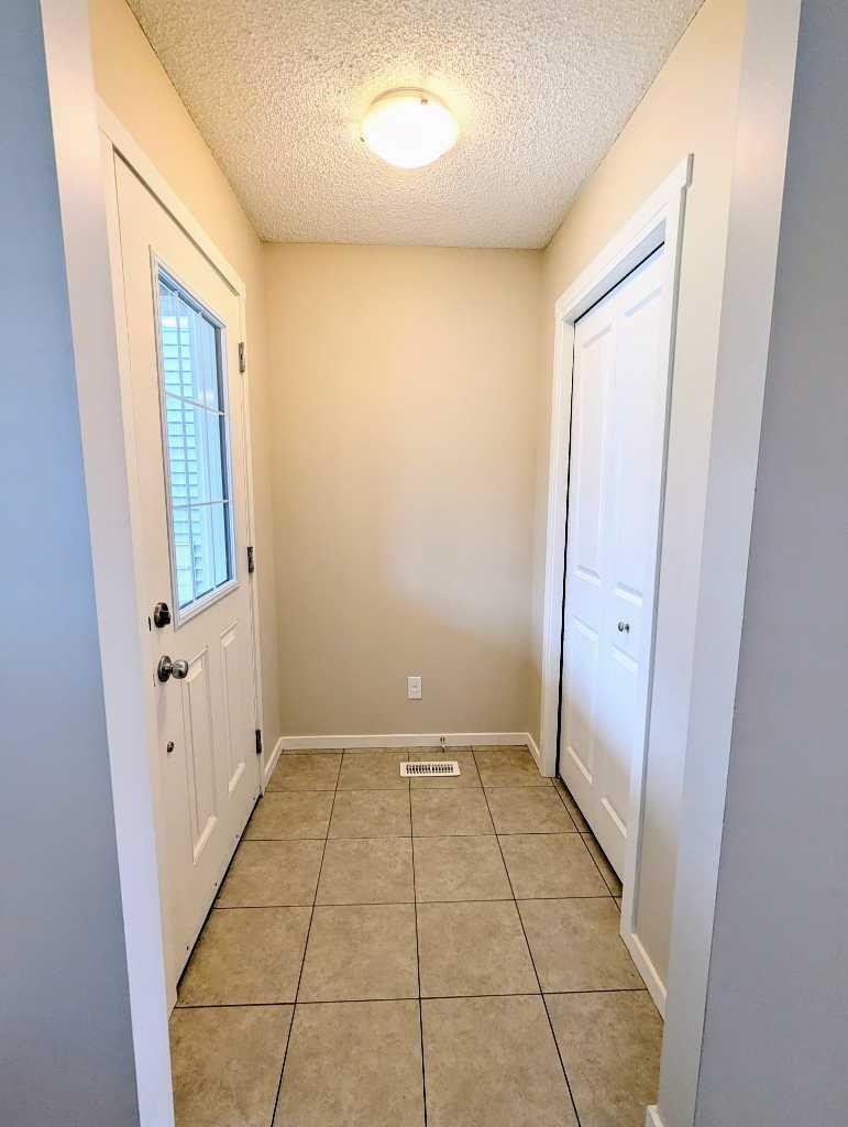 Photo de la propriété: 187 Evansborough Way NW AB T3P 0N5