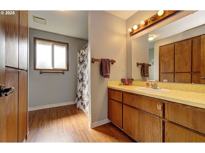 Property Photo:  4613 E 18th St 28  WA 98661 