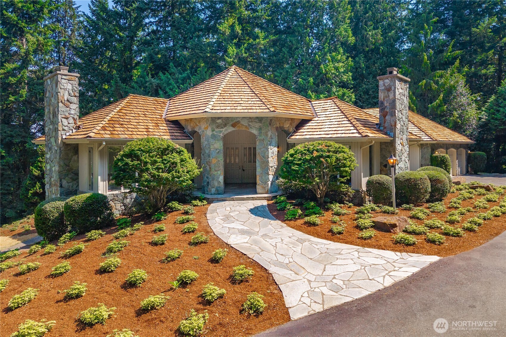 18601 SE 64th Way  Issaquah WA 98027 photo