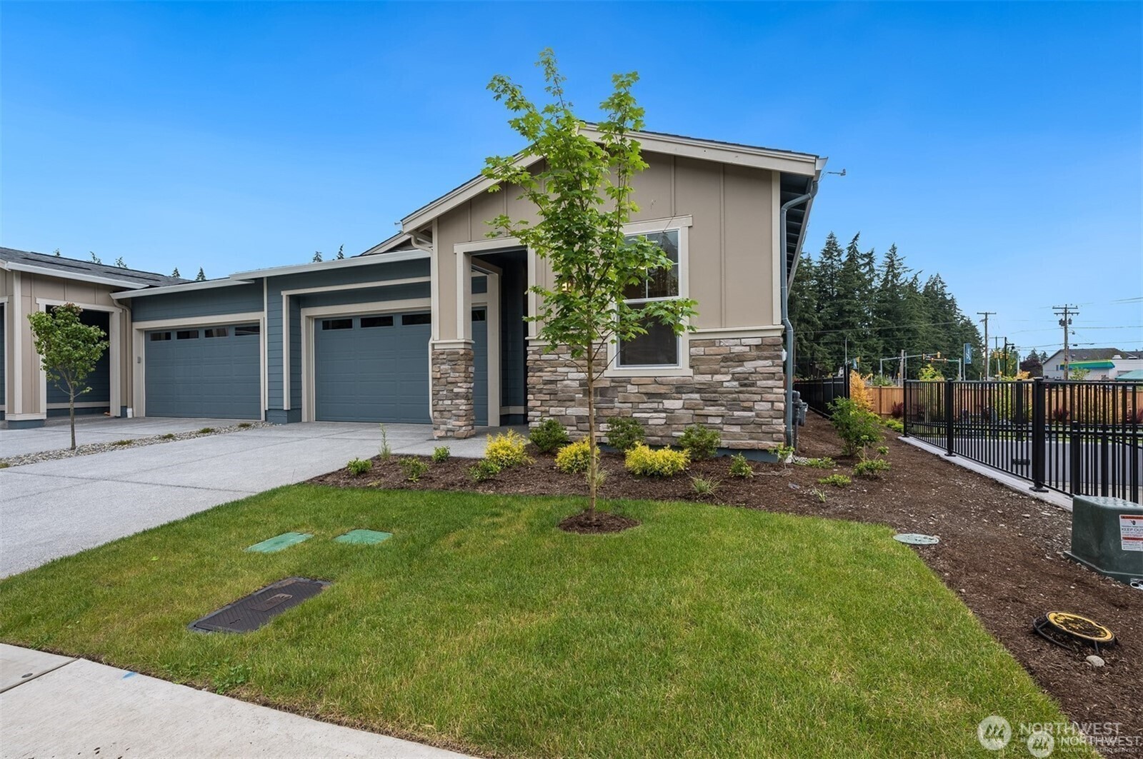 Property Photo:  29209  217th Place SE 30  WA 98010 