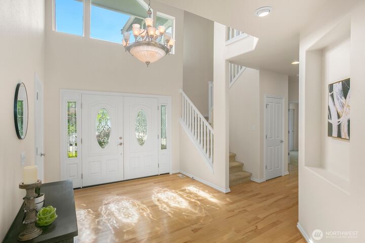 Property Photo: 27638 246th Avenue SE WA 98038