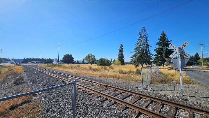 Property Photo:  1805  Sandra Avenue  WA 98531 