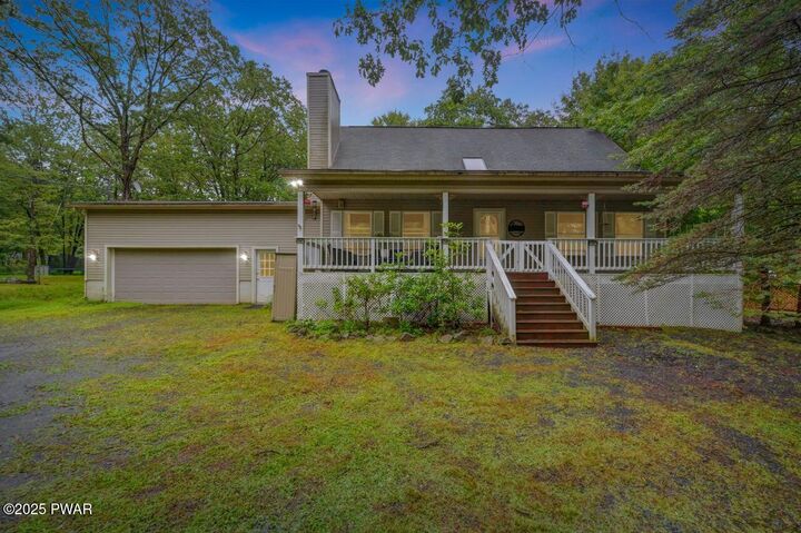 107 Franklin Drive  Lords Valley PA 18428 photo