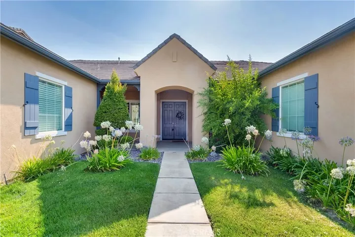 Property Photo:  38932 Cherry Point Lane  CA 92563