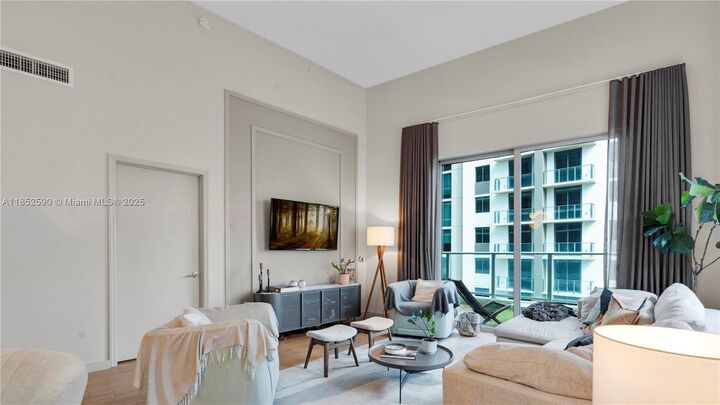 Property Photo:  1010 SW 2nd Ave 504  FL 33130 