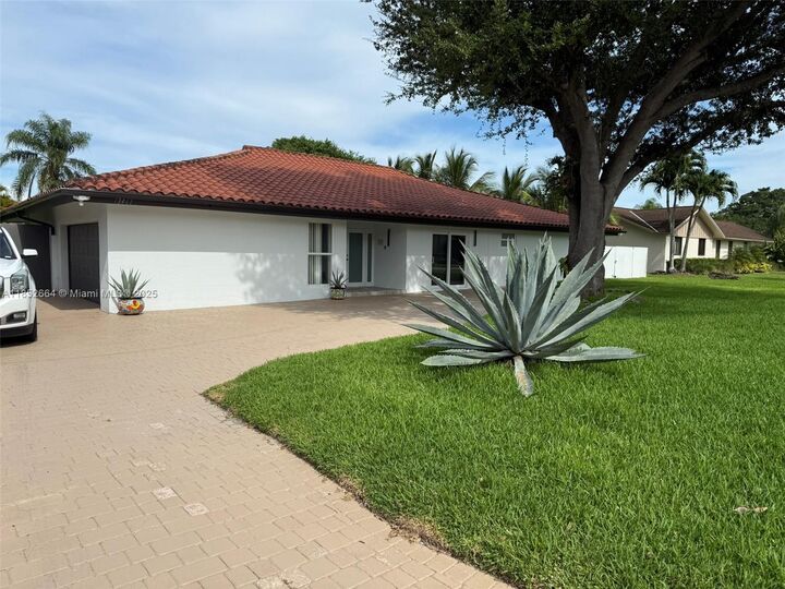 13461 SW 98th Pl  Miami FL 33176 photo